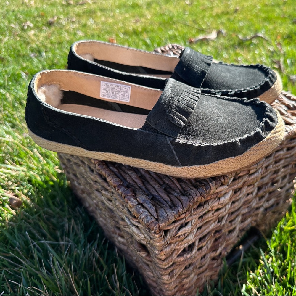 UGG Marrah Black Moccasin size 7